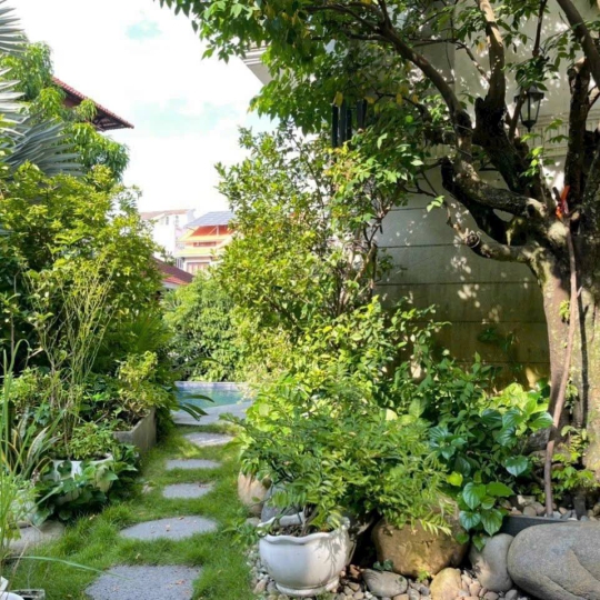 Biệt thự đơn lập nhà tự xây, A2-58 đường Phạm Thái Bường, khu phố Nam Thiên 3, Phú Mỹ Hưng, Q7, TPHCM 