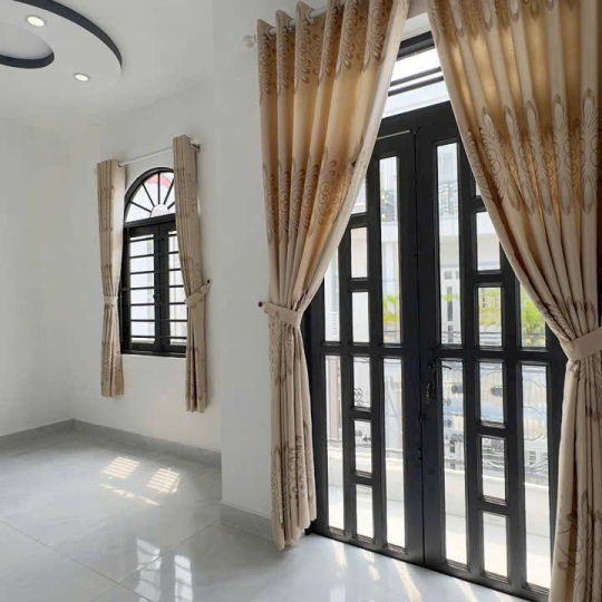 Nhà 3 Tầng - Mặt tiền đường chính thông 7M  “Vị Trí KDMB“