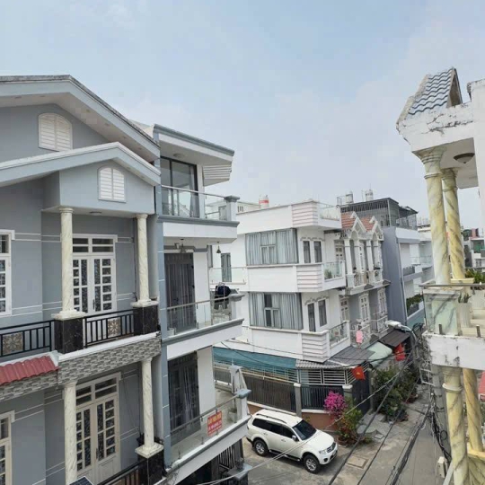 Nhà 3 Tầng - Mặt tiền đường chính thông 7M  “Vị Trí KDMB“