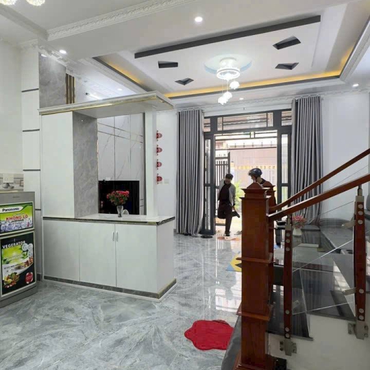 Nhà 3 Tầng - Mặt tiền đường chính thông 7M  “Vị Trí KDMB“