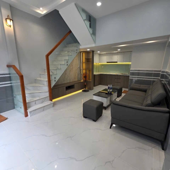 Nhà LÔ NHÌ số 56 Nguyễn Văn Linh 