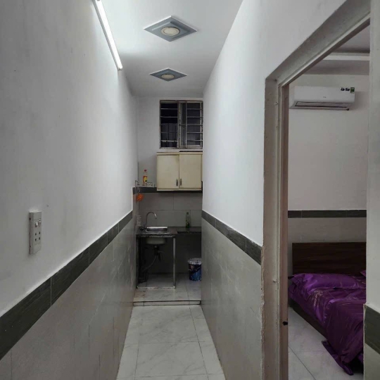 nhà cấp 4, mặt tiền đường Nguyễn Bình 