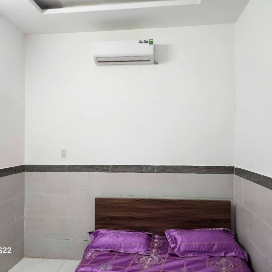 nhà cấp 4, mặt tiền đường Nguyễn Bình 