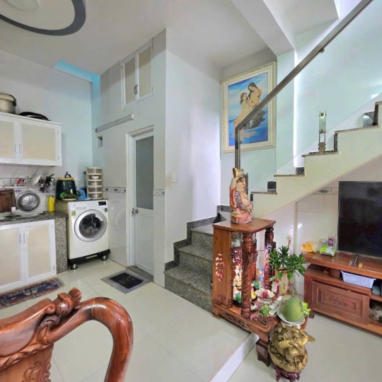 Nhà 1 lầu mặt tiền hẻm chính - kinh doanh buôn bán tốt Huỳnh Tấn Phát - Nhà Bè