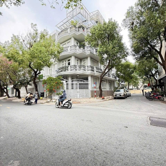 Nhà Đẹp căn Góc 2 Mặt Tiền Khu đường số Tân Quy Đông, phường Tân Phong, Quận 7