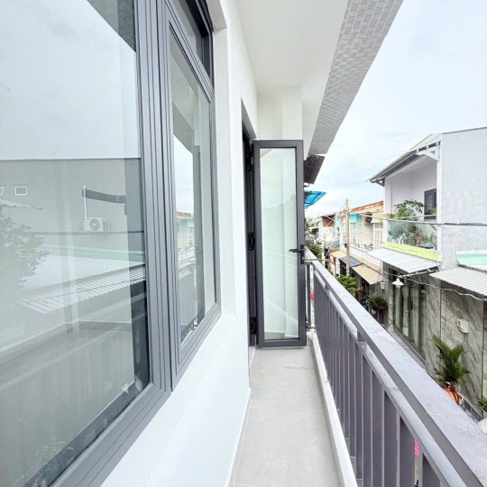 Nhà hẻm ôtô Huỳnh Tấn Phát, thị trấn Nhà Bè